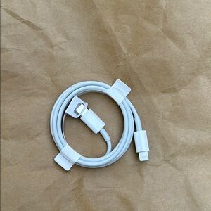 Apple Lighting to USB-C 1m Cable
